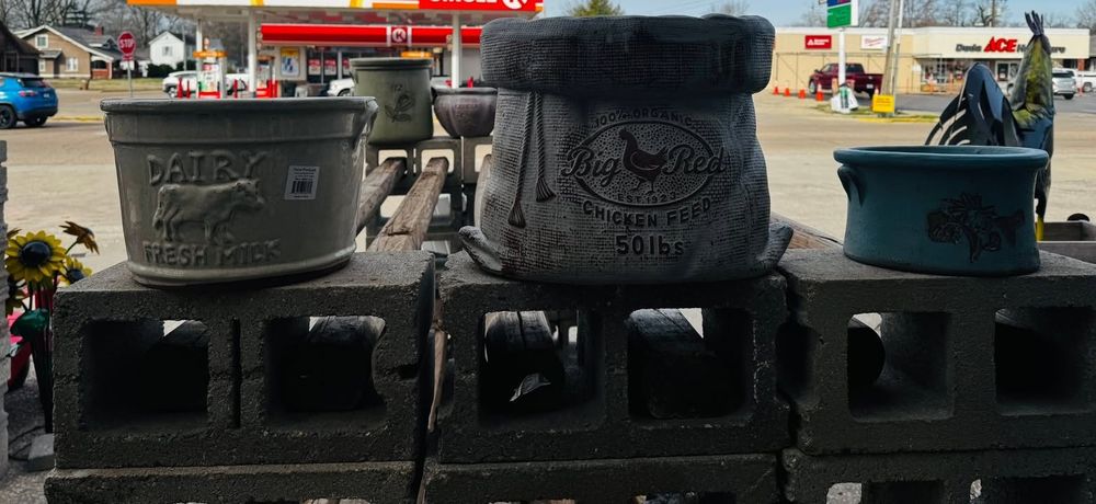 All Photos for Mayfield Landscaping in Staunton, IL