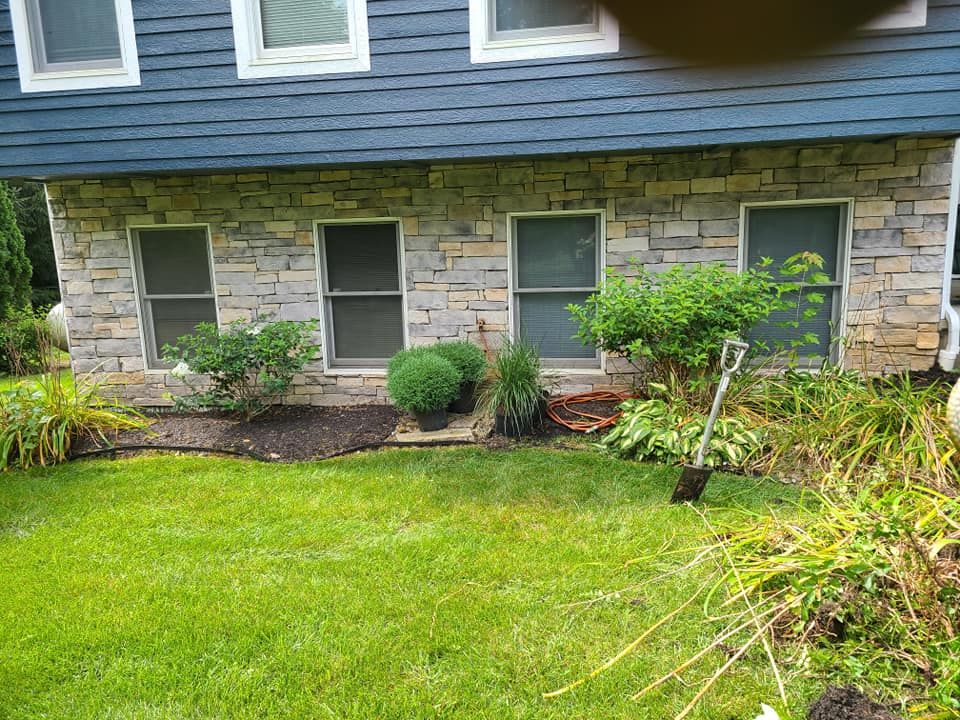 Mowing for Rose City Lawn & Landscaping in Springfield, Ohio