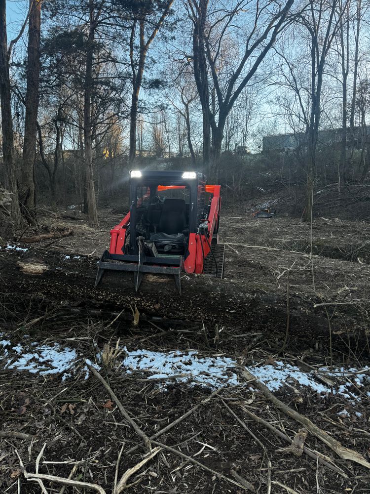 All Photos for Leal’s Lawn Service and Excavation in Dayton, TN