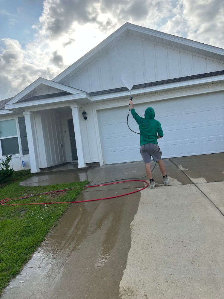 All Photos for All-Star Lawn Care & Soft Washing in Mobile, AL