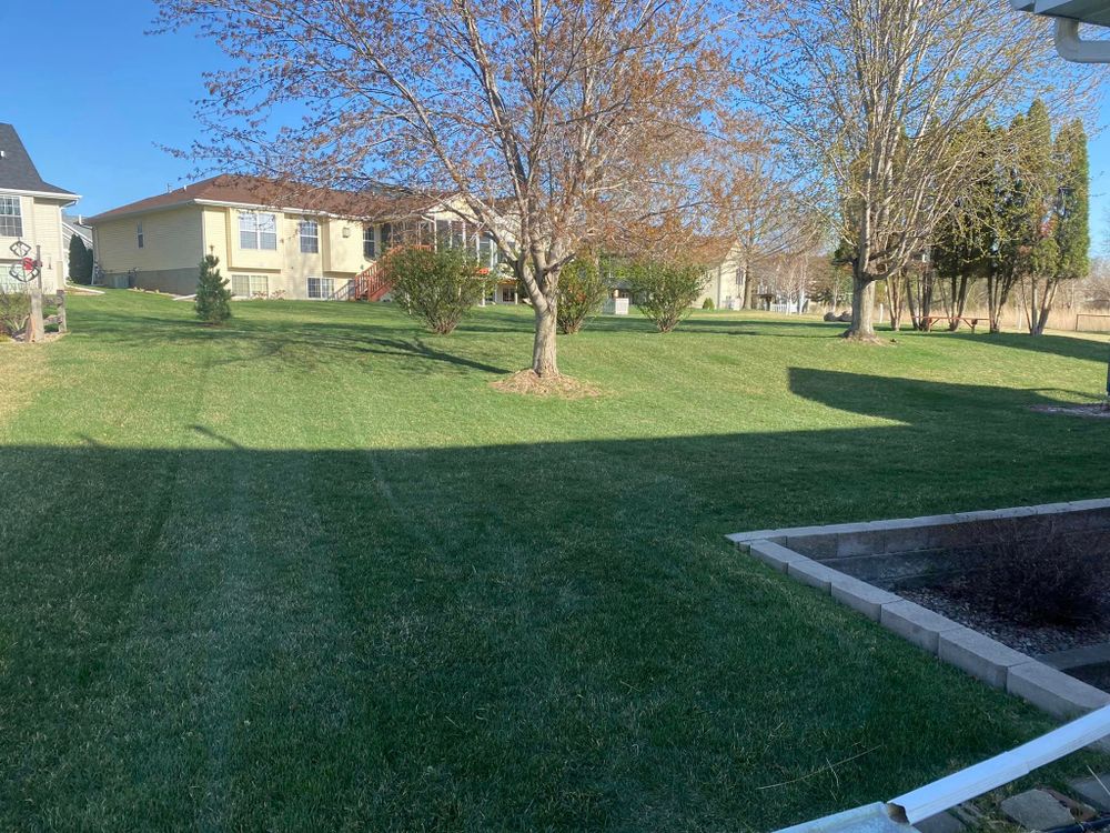 All Photos for Weeds Lawn Care & Landscaping LLC  in Hiawatha, IA