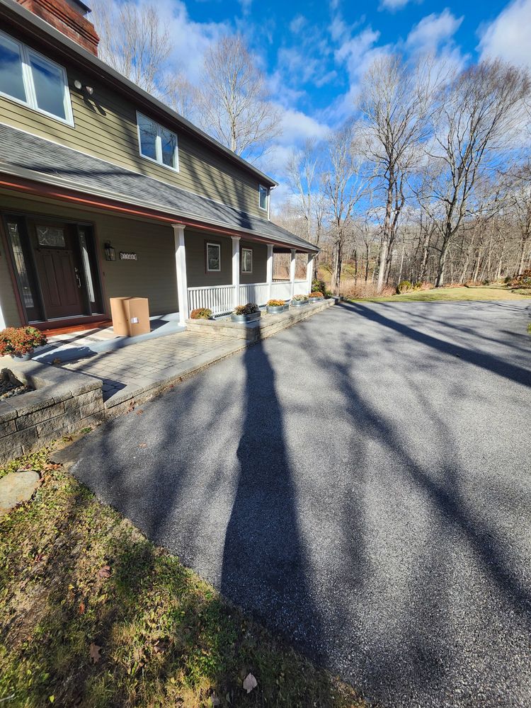 Spring & Fall Cleanups for Landscape Innovations LLC in Torrington, CT