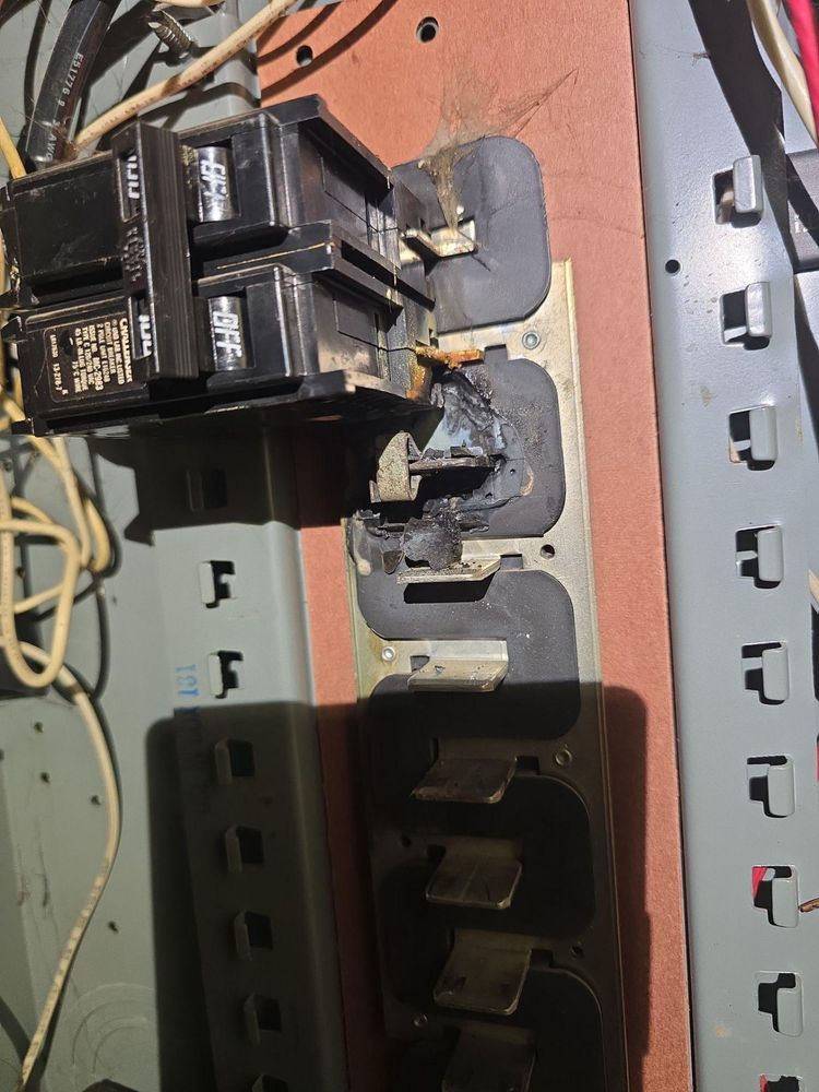 All Photos for Grunt Electric in Bensenville, IL