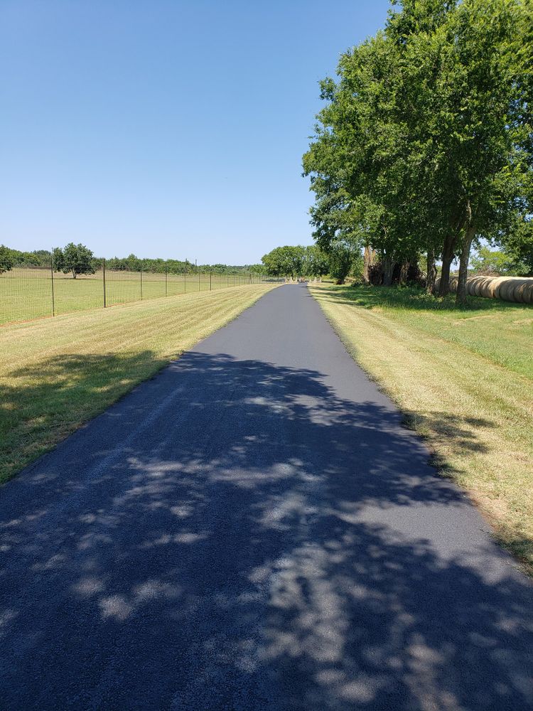 Asphalt and Paving for Hurts Asphalt Paving in Athens, TX
