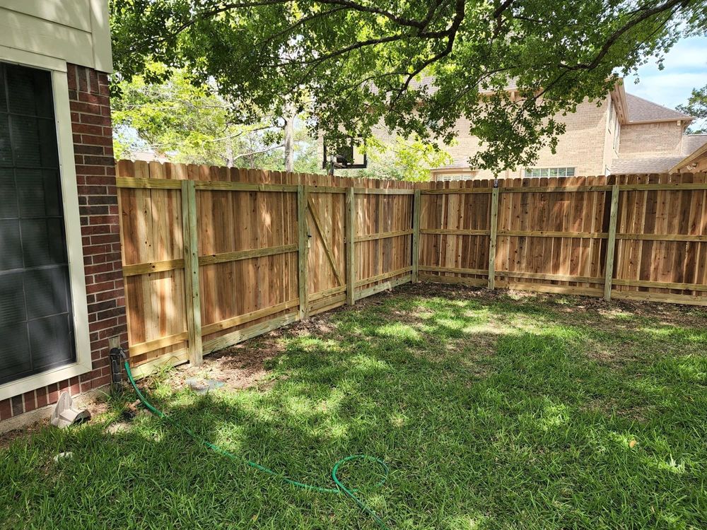 Privacy 3 Rail Cedar Fencing for Pride Of Texas Fence Company in Brookshire, TX