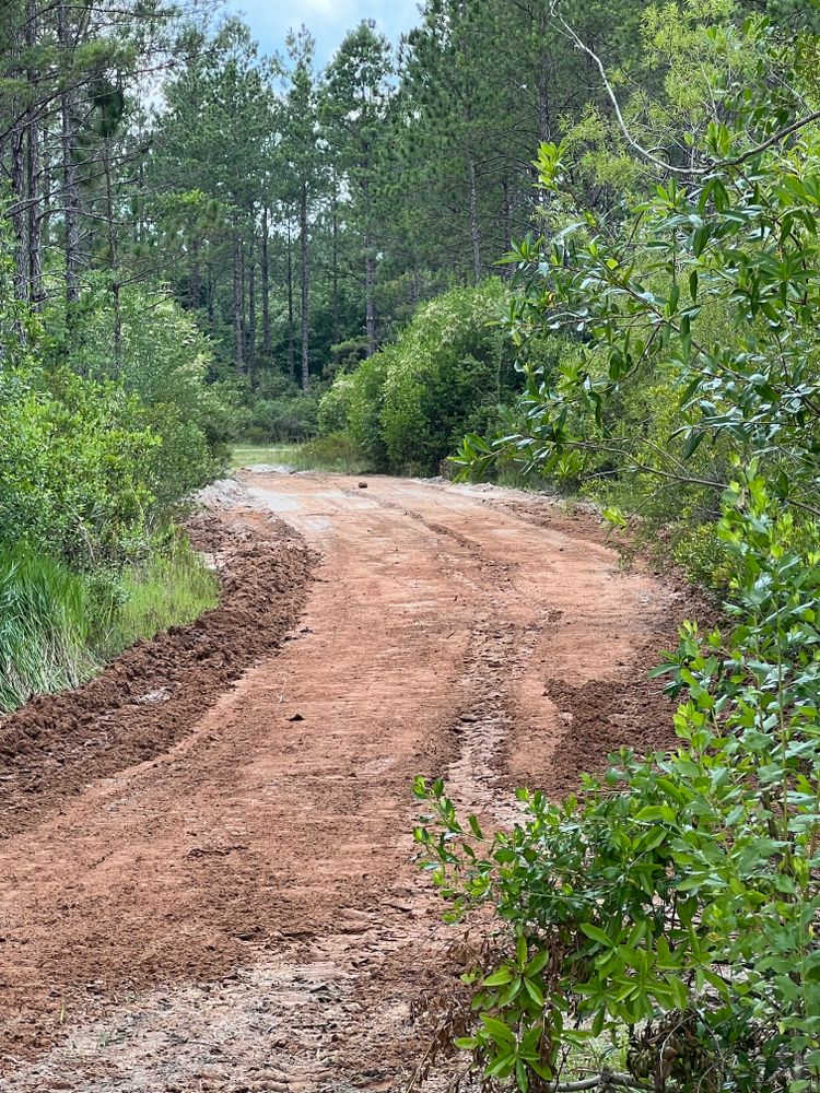 Land Clearing And Clean Up for Southeast Aquatic Land Services LLC  in Waycross, GA