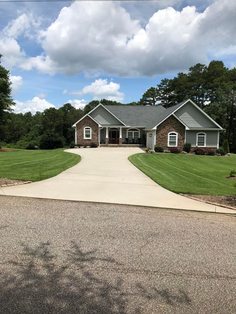 All Photos for Mountain View Lawn Care and Detail in Seneca, SC