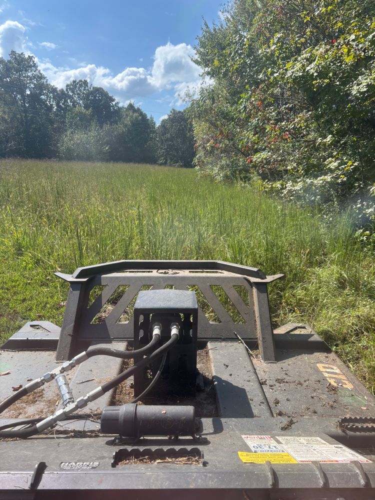 All Photos for Gregory Grass and Lawn in Lafayette, TN