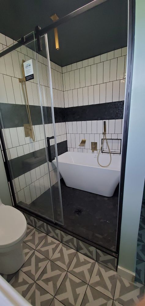Brown Renovating LLC team in Findlay, OH - people or person