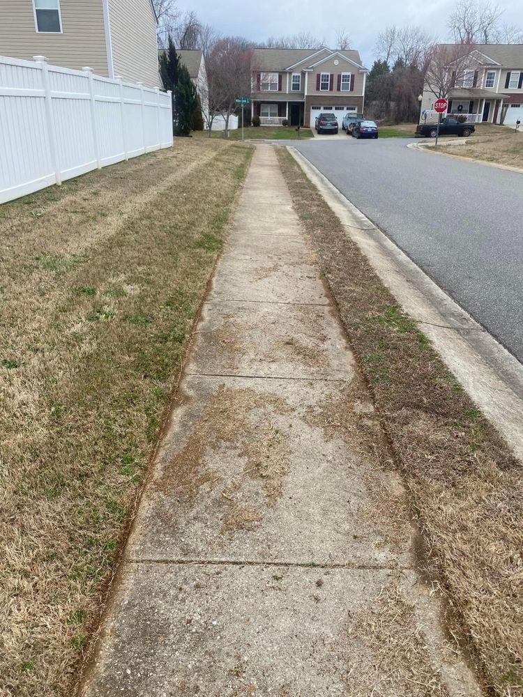 Mulching for America's Top Pick Lawn & Landscaping in Gastonia, NC