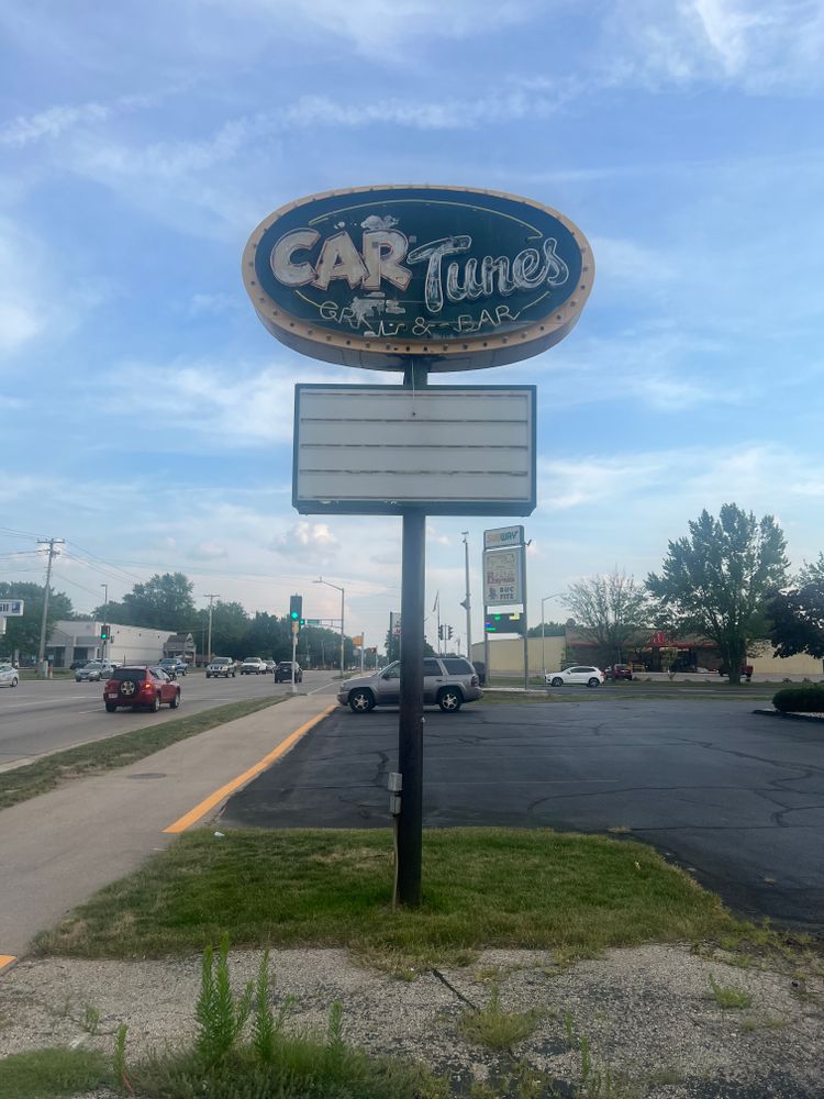 Happy house  for MTZ Signs in Janesville, Wi