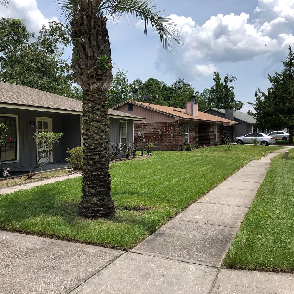 Pressure Washing for River City Elite Contractors in Jacksonville, FL