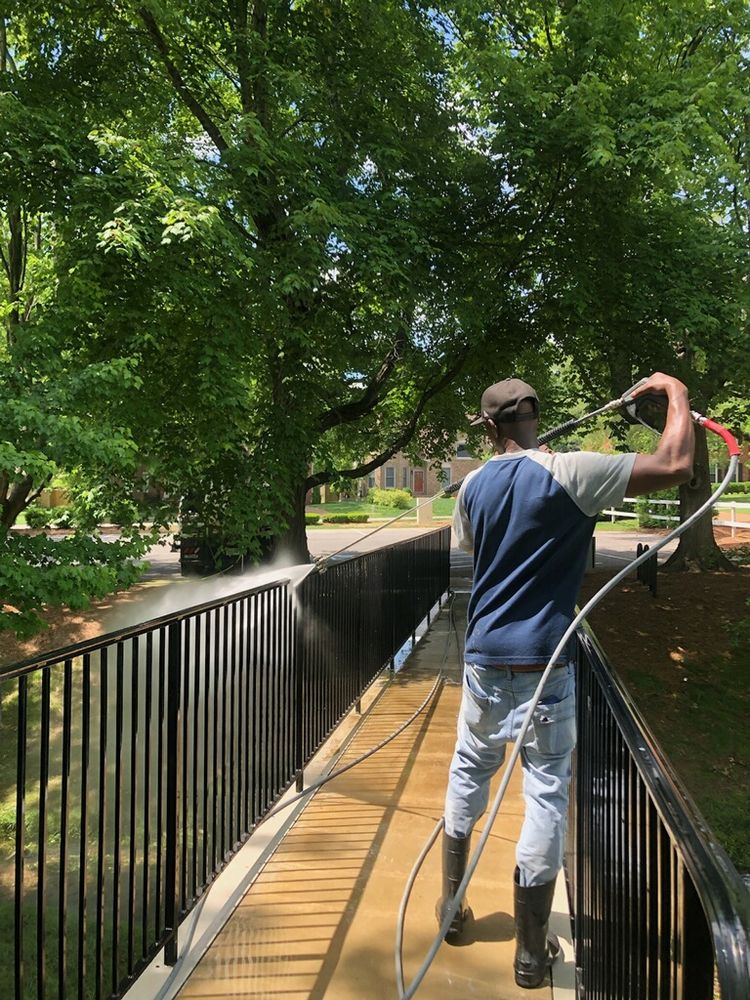 Power Washing for Clear Choice Services, LLC in Nashville, Tennessee