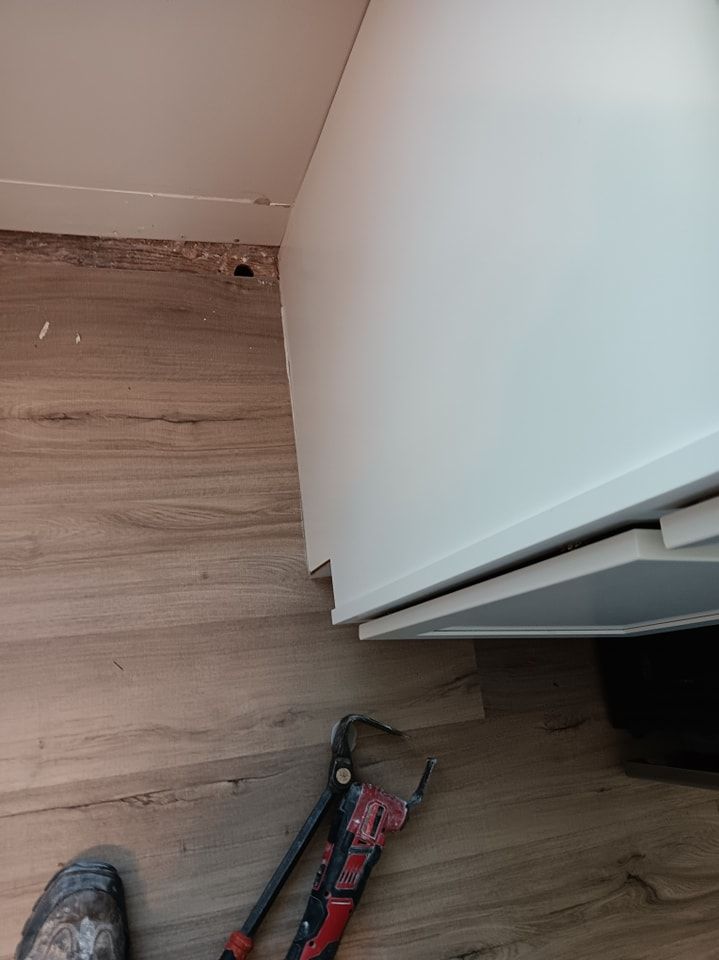 Subfloor repair and Beam Shoring for Dead Tree General Contracting in Carbondale, Illinois