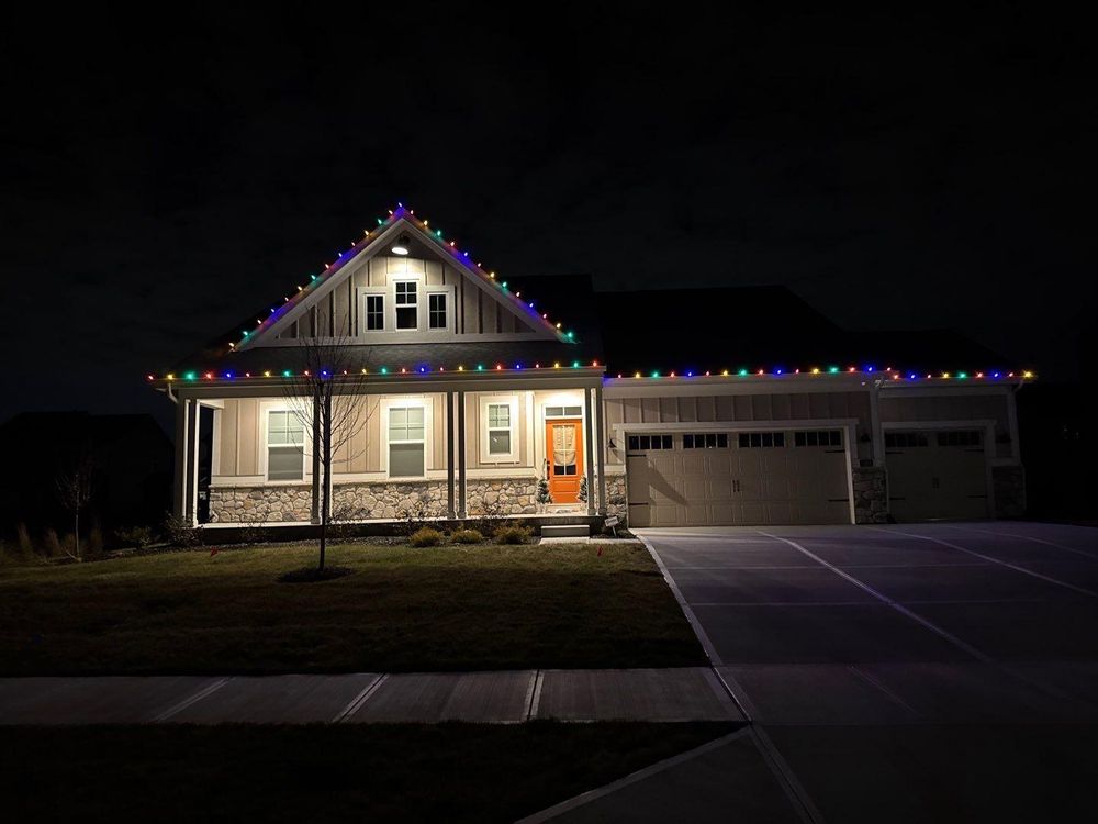 Residential Christmas Light Installation for Indiana Christmas Light Installers in Eaton, IN