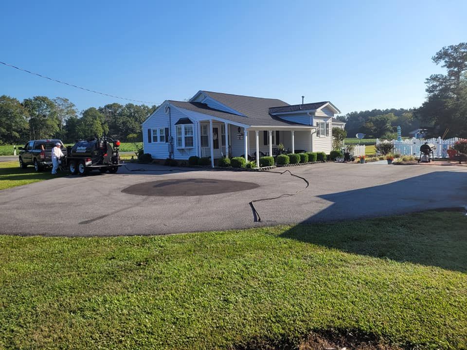 Asphalt for Southeast Sealing & Striping in Bladenboro, NC