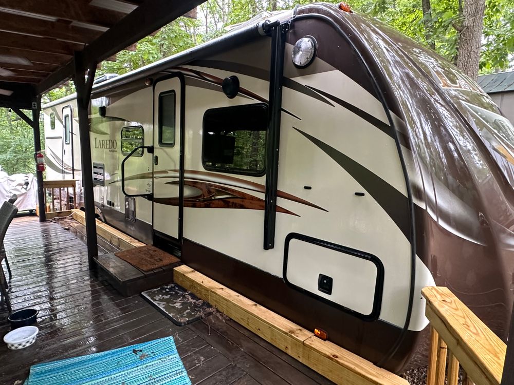 Camper washes  for 5 Star Hot Wash Services in Ashland, KY