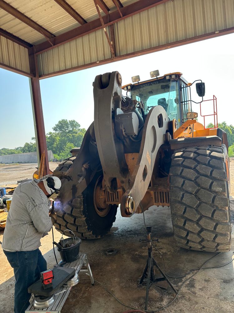 All Photos for Wright's Fabrication in Huntsville, AR