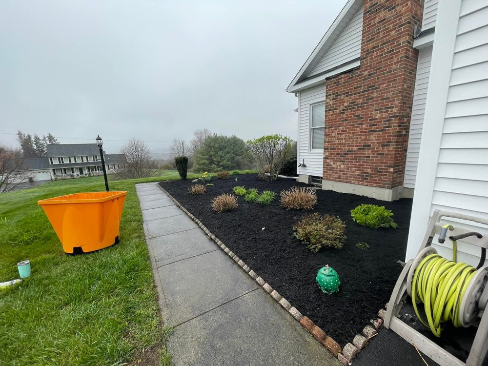 Landscaping for Hennessey Landscaping LLC in Oxford,  CT 