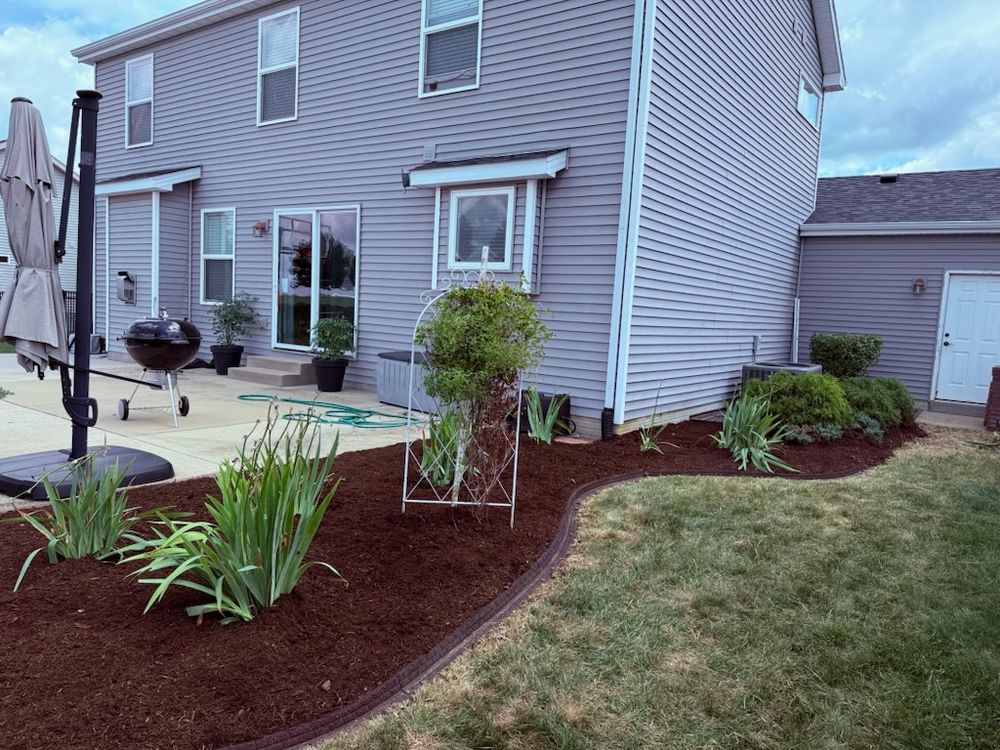 All Photos for Manny's Cleaning,Lawn Care & Snow Removal Services in Peoria, IL