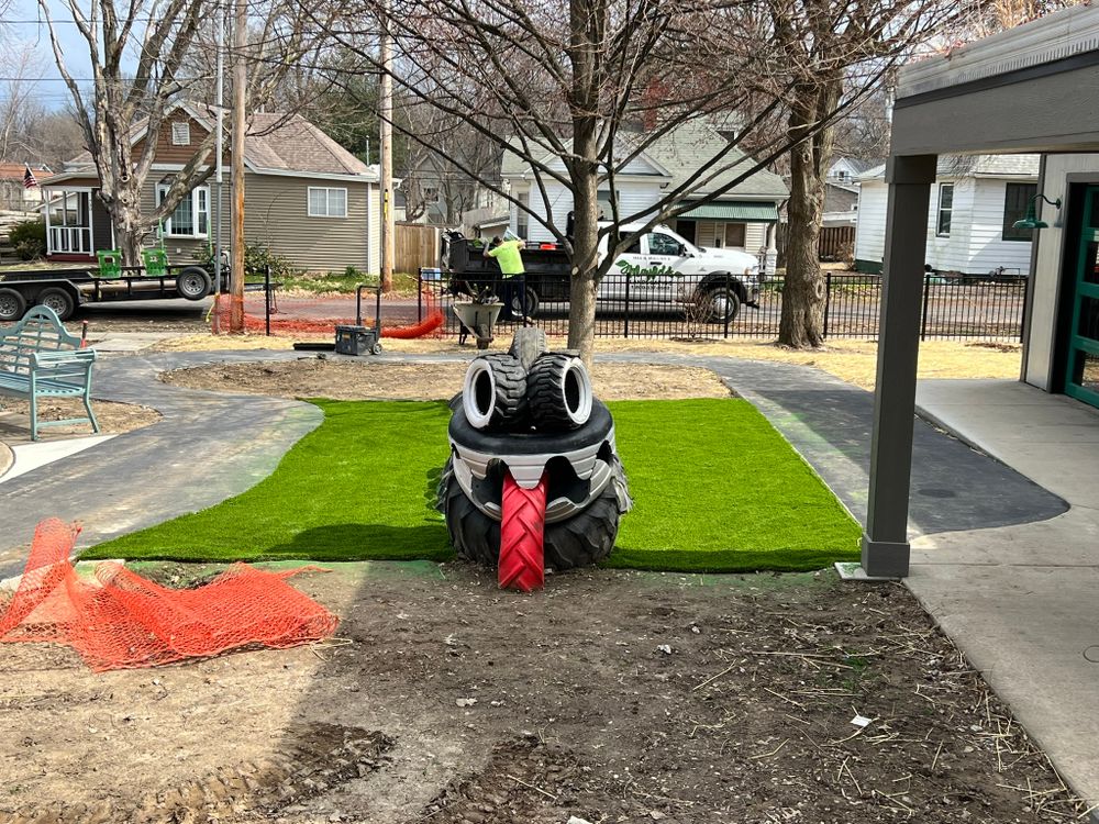 All Photos for Mayfield Landscaping in Staunton, IL