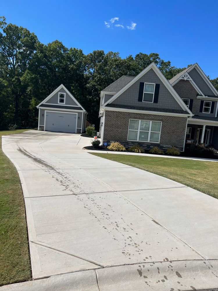 Concrete cleaning for JB Applewhite's Pressure Washing in Anderson, SC