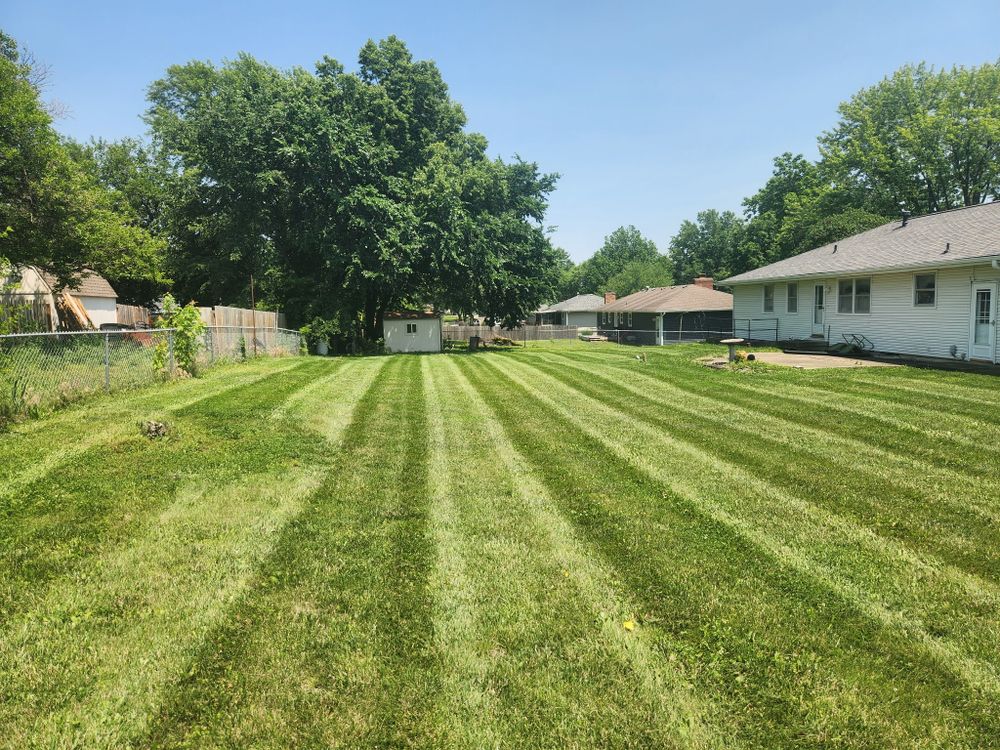 All Photos for Curb Appeal Lawn Care in Kansas City, Kansas