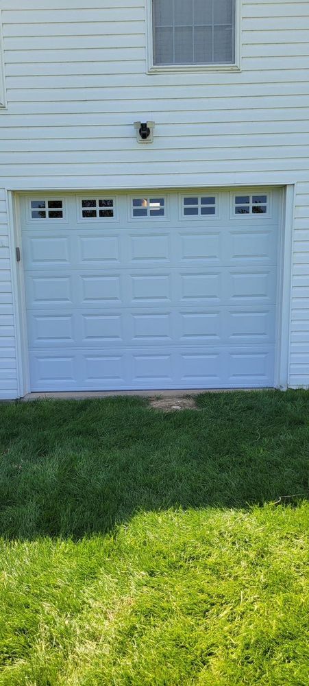 Our expert technicians provide fast, reliable garage door repair services, ensuring safety and functionality. We fix all makes and models with precision, giving you peace of mind every step of the way. for Roby's Door Service in La Grange, KY