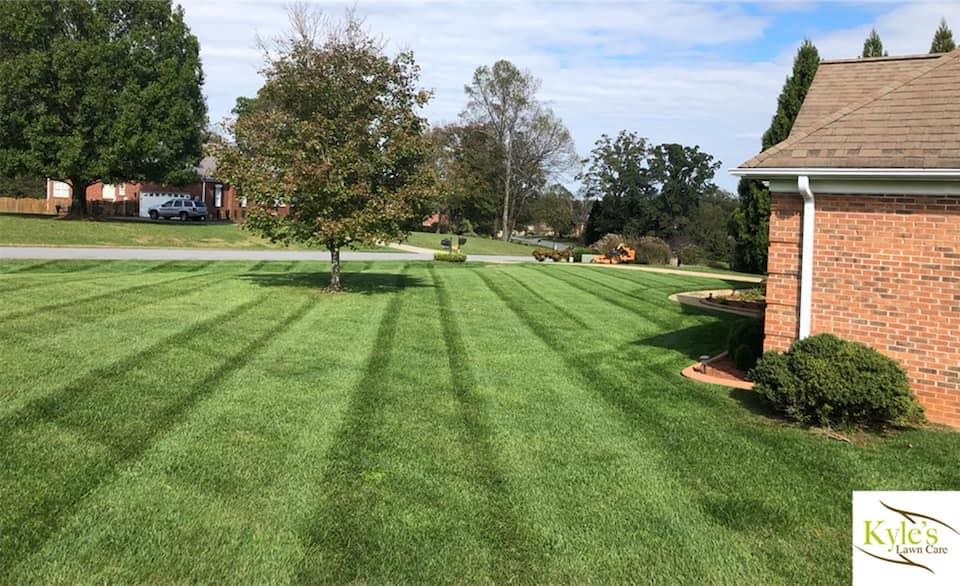 Lawn Maintenance  for Kyle's Lawn Care in Kernersville, NC