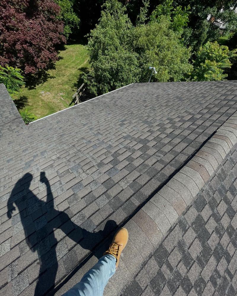 Roofing for J&m roofing exteriors LLC in Barberton, OH