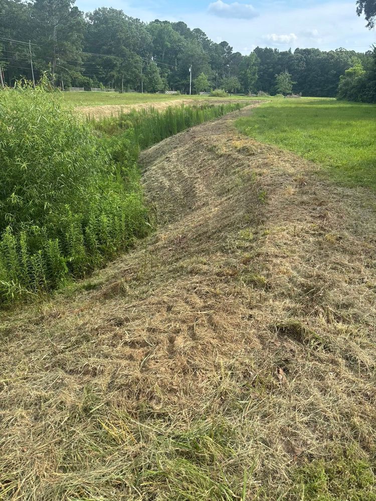 All Photos for Untamed Services in Shawboro, NC