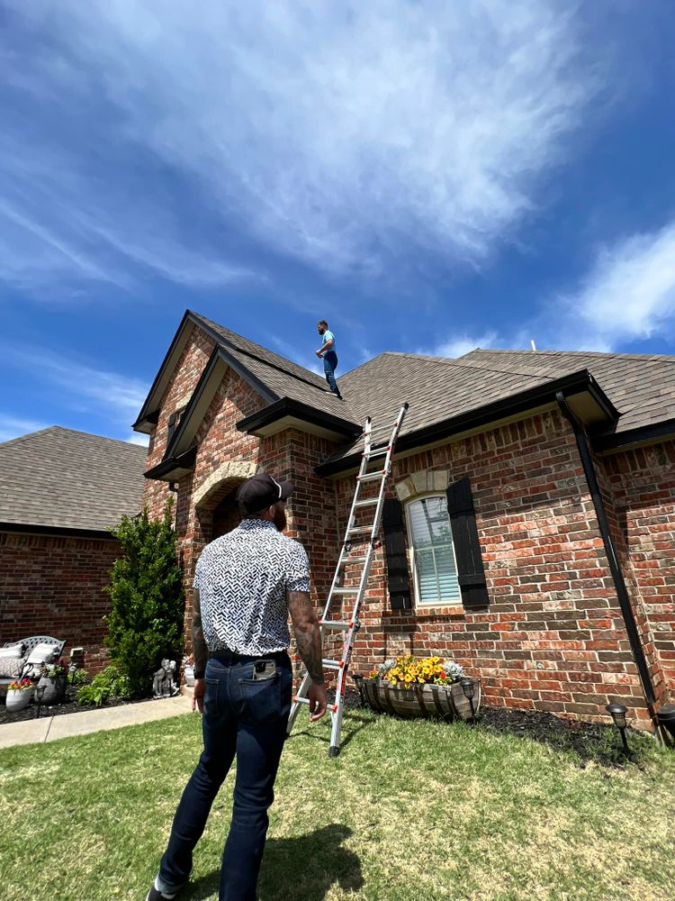 Roofing for Clutch Roofing & Construction in Mustang, OK