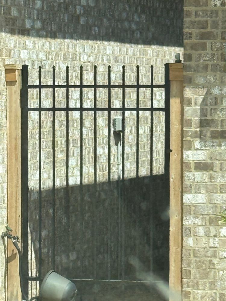 All Photos for Pennington Fence Co in Tupelo, MS