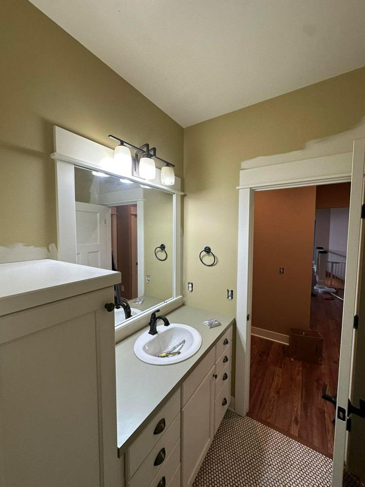 All Photos for Matt Meranda Painting in Grand Rapids, MI