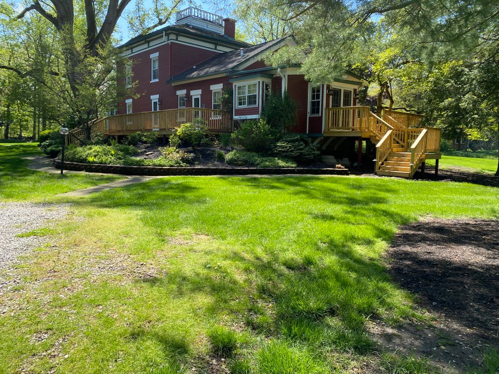 Deck staining for Premium Finish LLC in Medina, OH