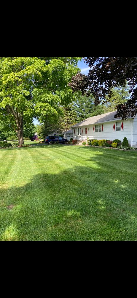 Lawn Maintenance  for Ace Landscaping in Trumbull, CT