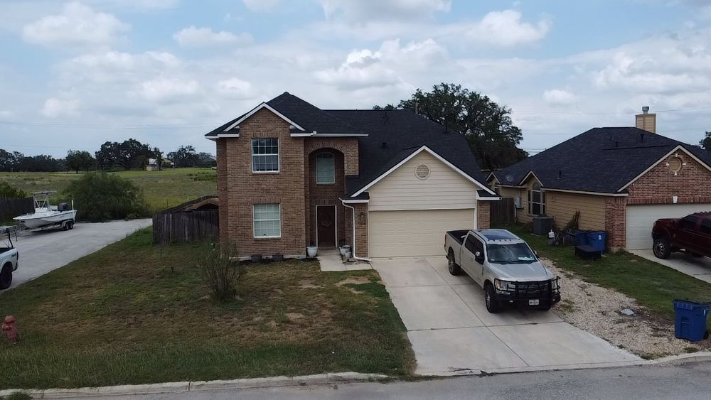 Our roofing installation service provides homeowners with expert craftsmanship and durable materials, ensuring a seamless process for a reliable, long-lasting roof that enhances your home’s protection and aesthetic appeal. for Diamond Ridge Roofing in Pleasanton, TX