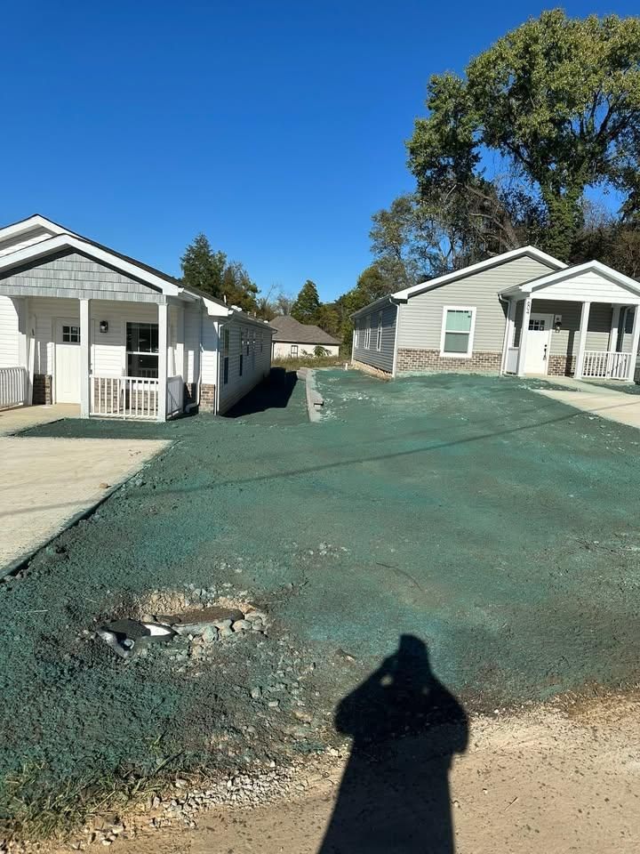 All Photos for Dust Till Dawn Lawn in London, Kentucky