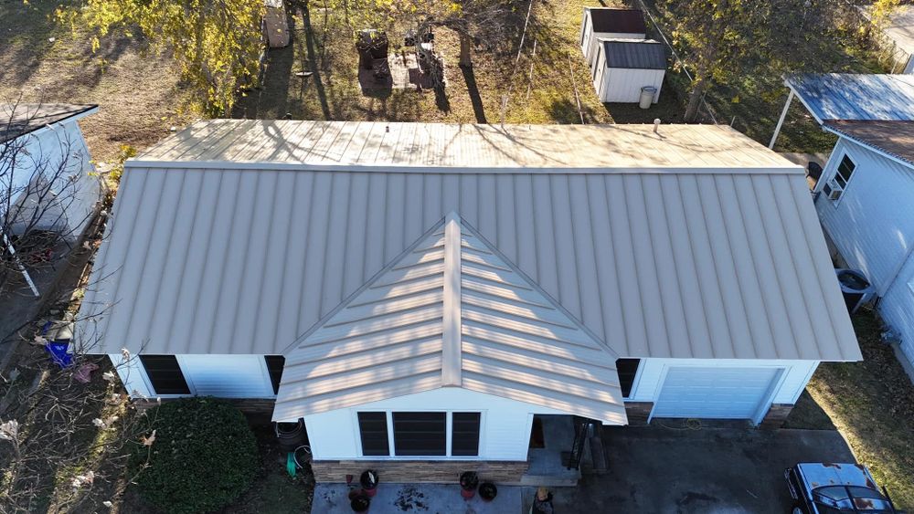 Metal roofs  for Barcenas Roofing & Remodeling in San Saba, TX