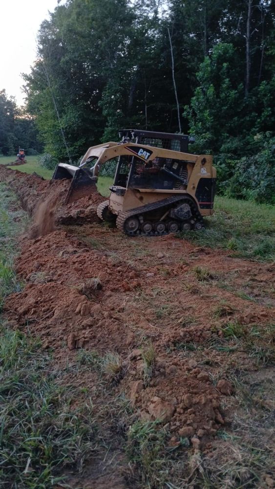 Excavating contractor for Willetts Excavation & Septic in McMinnville, TN