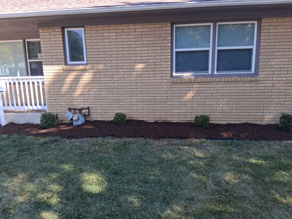 All Photos for Henry's Lawn Care in Rockford, IL