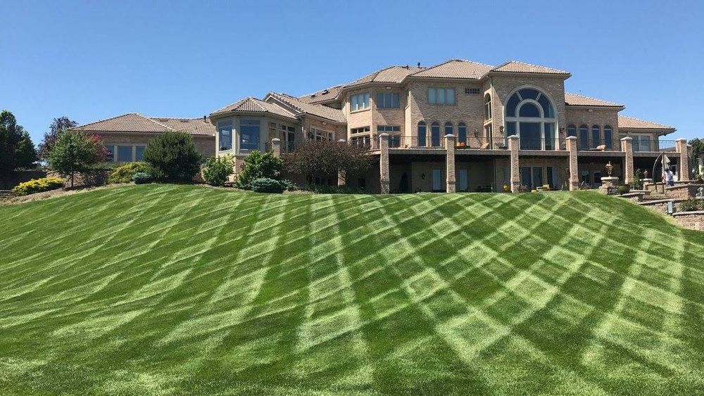 Mowing for Lawn Pros in Omaha, NE