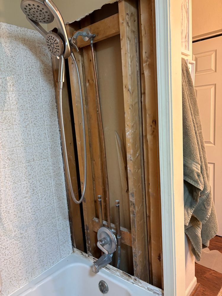 All Photos for Chapman Surfaces Tile & Remodeling in Milan, MI