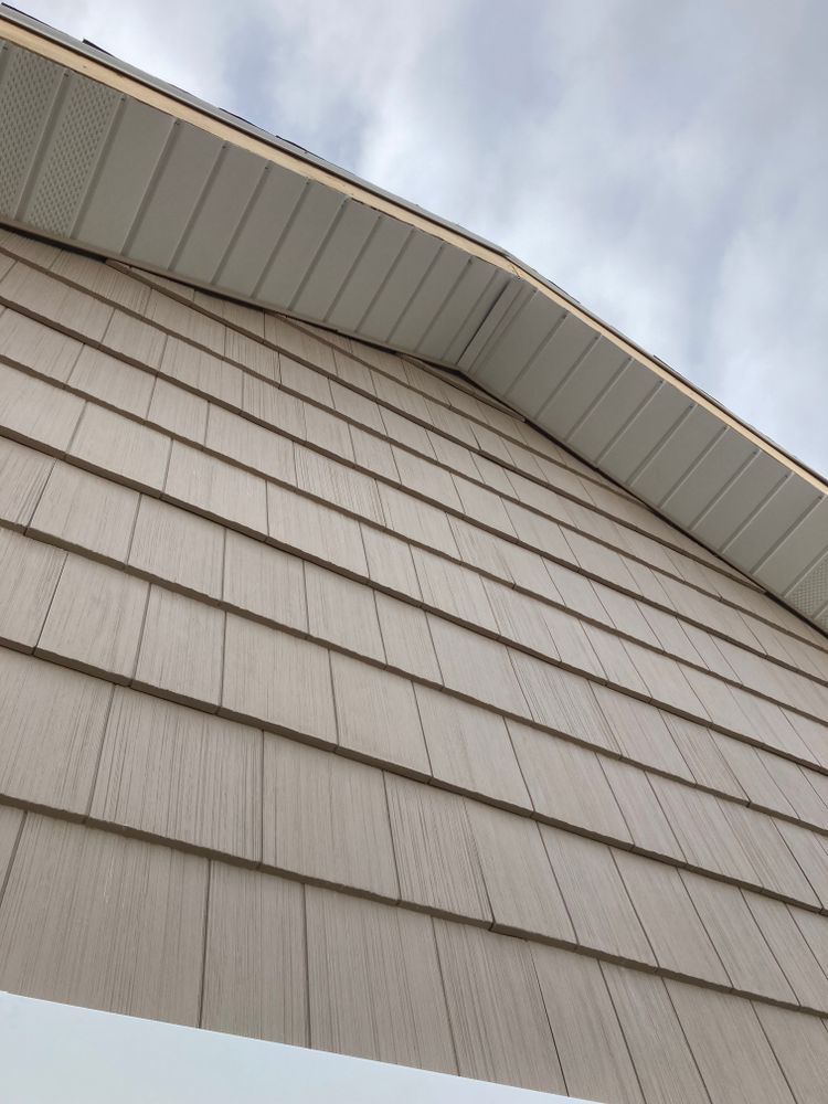 All Photos for The Gutter Man Seamless in Lexington, NE