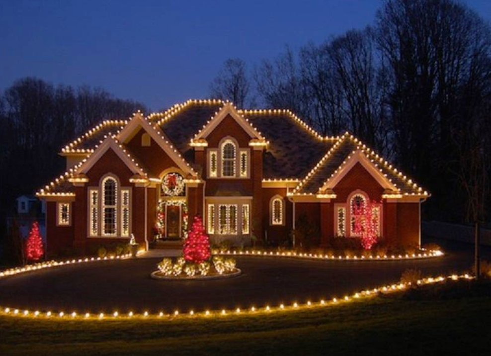 Christmas Light Installation Gallery for Bluegrass Brothers Exterior Services LLC in Elizabethtown, KY
