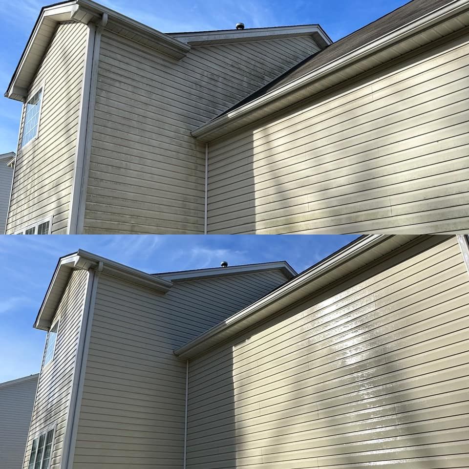 When it comes to your home it is critical that you not only wash it but also ensure a safe technique when doing so. Our softwash will remove grime without risking damage. for Palmetto Pride Softwash in Lexington, SC