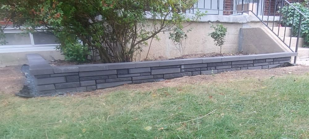 Garden beds & edgers for Matteo Hardscapes in Towson,  MD