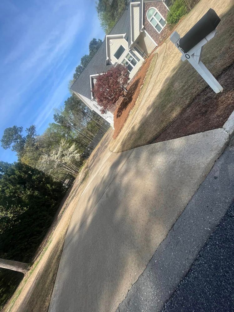 Driveway Cleaning for Aftermath Pressure Washing & Roof Washing & Soft Washing LLC in  Conyers, GA