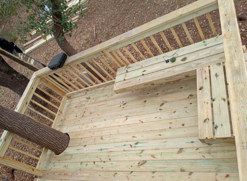 Decks for L.P. Contractors in San Antonio, Texas