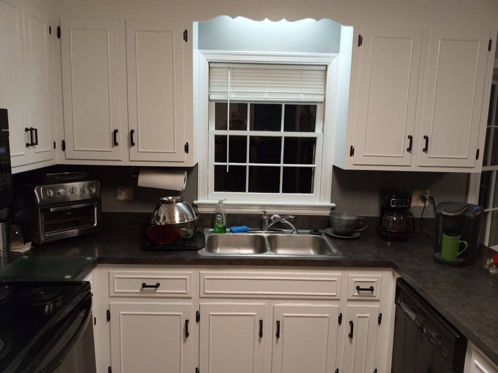 Kitchen & Cabinet Refinishing for Color Coats Painting in Chesterfield, VA